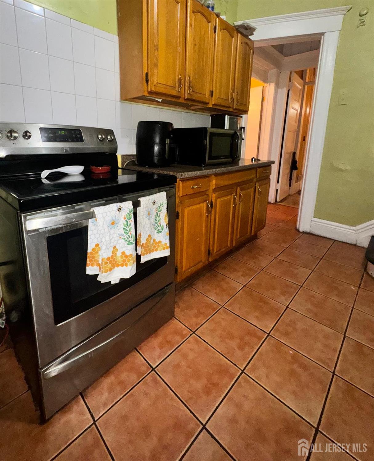 278 William St, East Orange, NJ 07017 photo