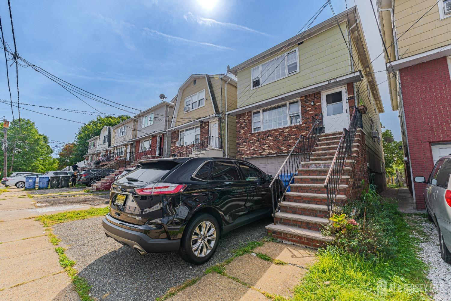 13 15 Dino Dr, Keasbey, NJ 08832