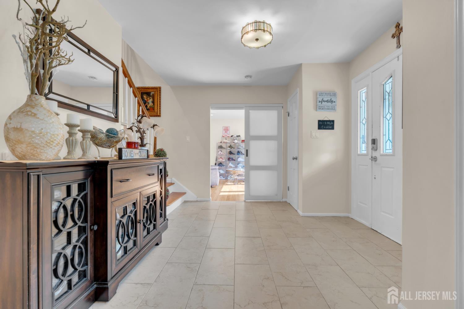 6 Mount Ct, East Brunswick, NJ 08816 photo