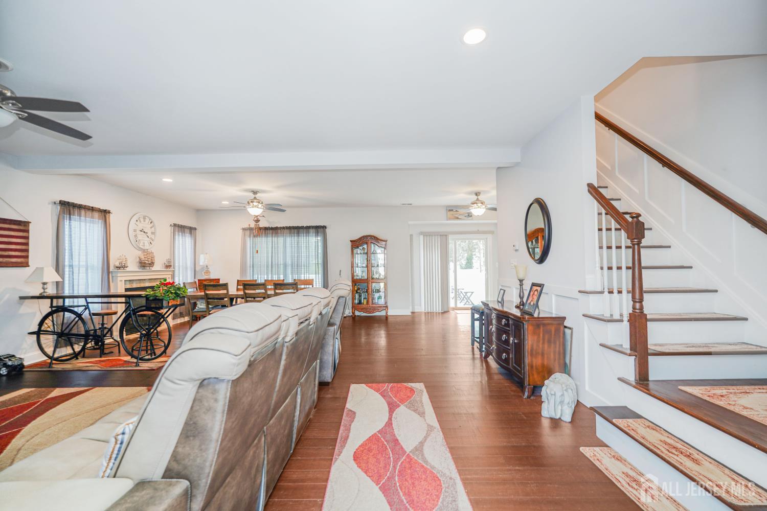 741 Beach Ave, Beachwood, NJ 08722 photo