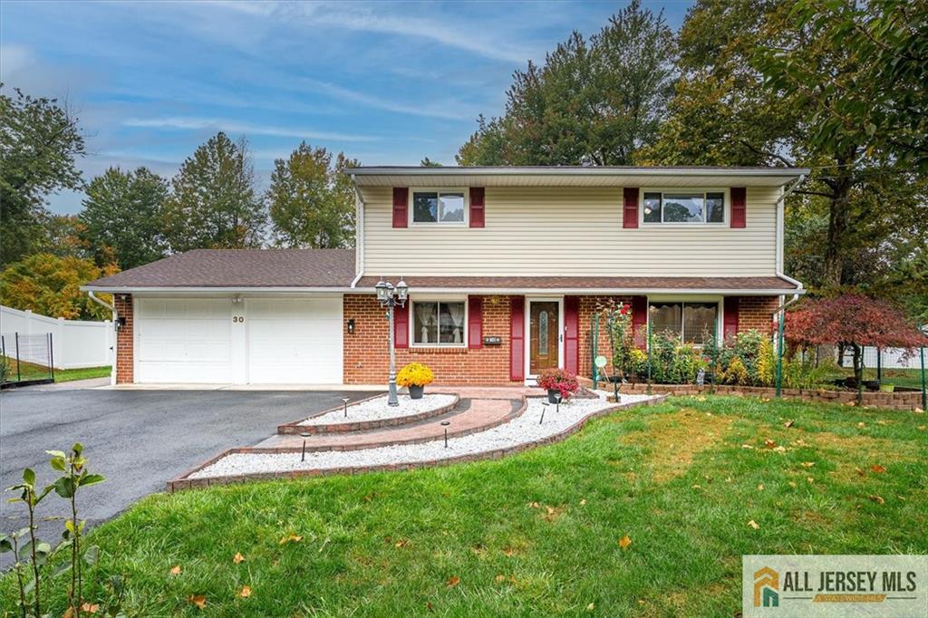 30 Bedford Rd, North Brunswick, NJ 08824