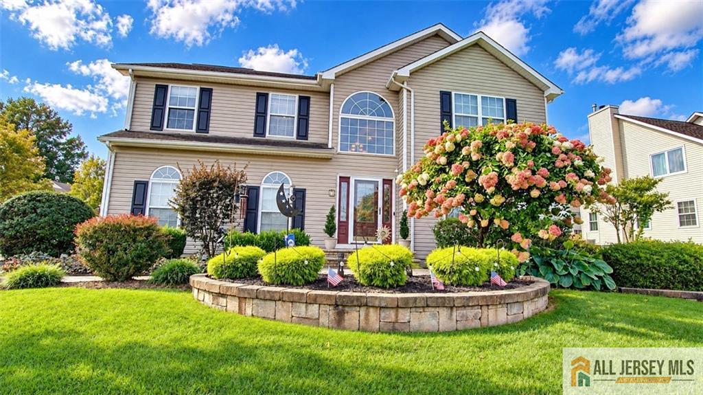 21 Samantha Cir, Old Bridge, NJ 07747