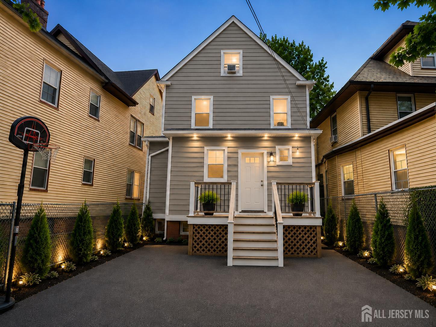 48 Shepard Ave, East Orange, NJ 07018 photo