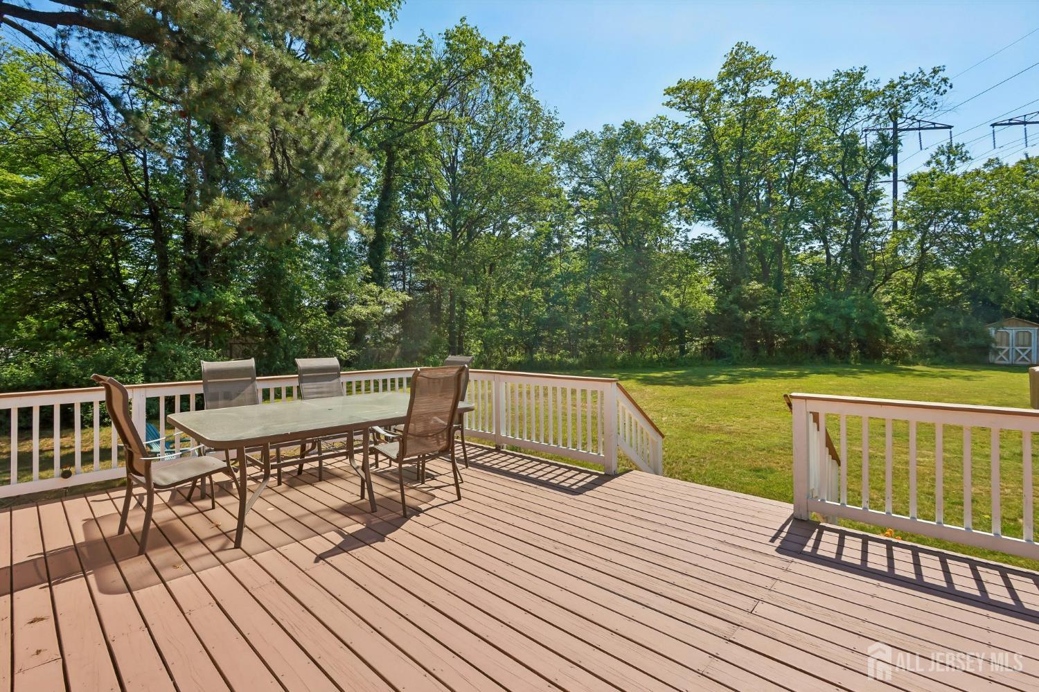 30 Rieder Rd, Edison, NJ 08817