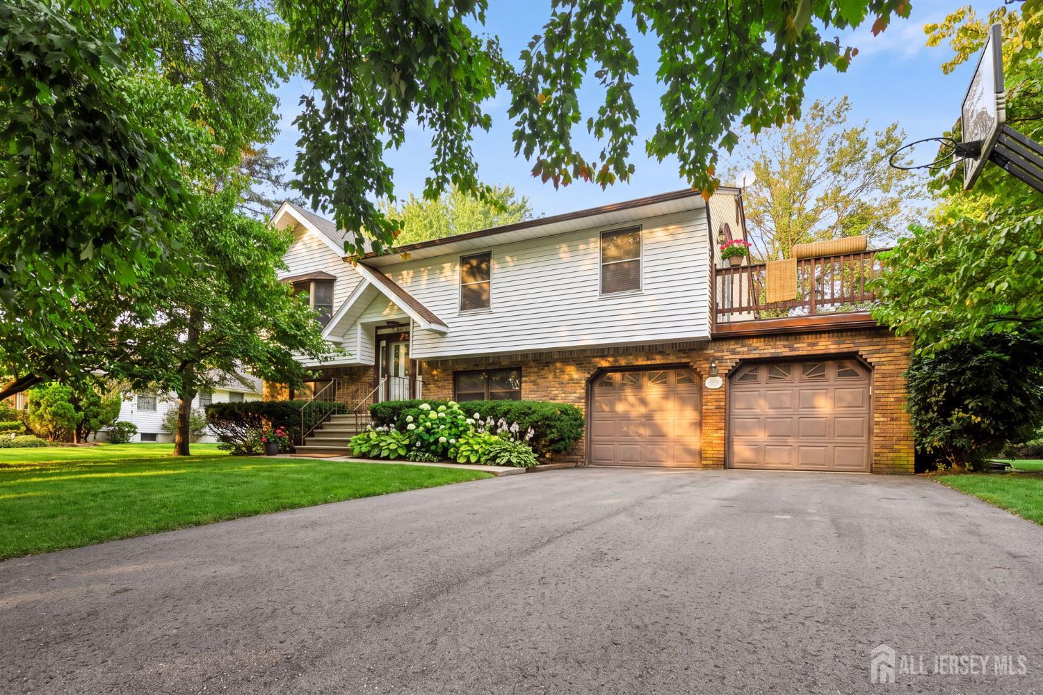 34 Harkins Rd, Milltown, NJ 08850