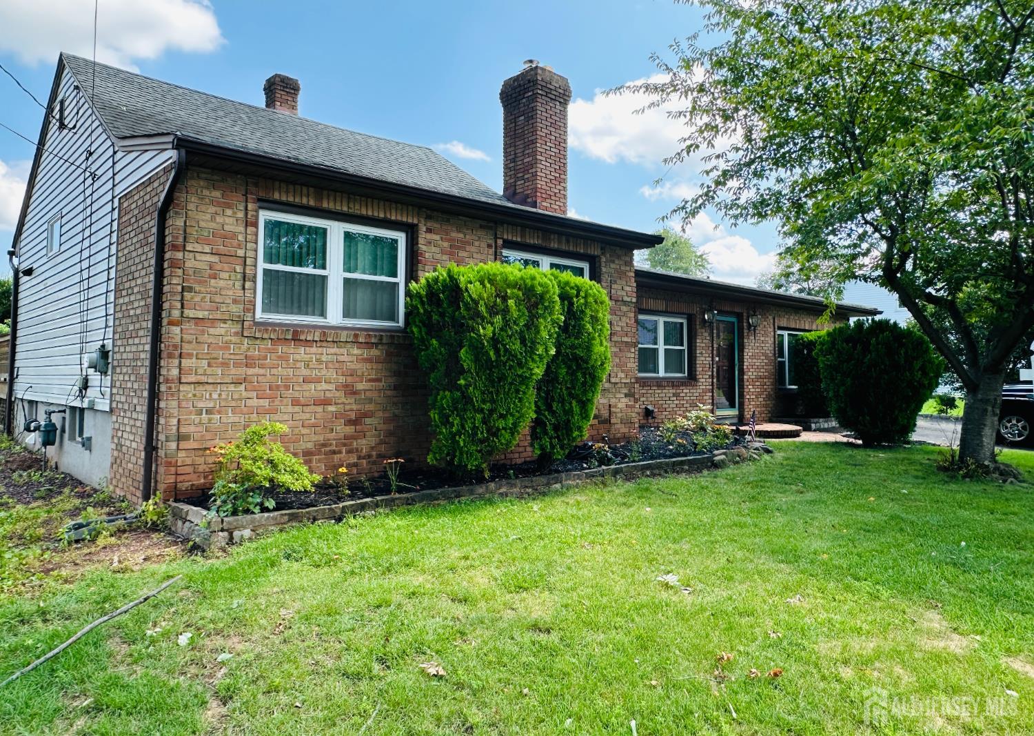 11 Demarest Pl, Piscataway, NJ 08854 photo