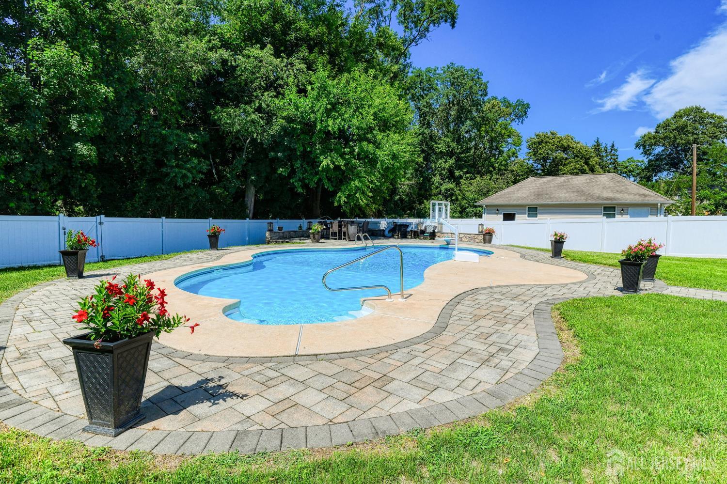 114 Manalapan Rd, Spotswood, NJ 08884 photo