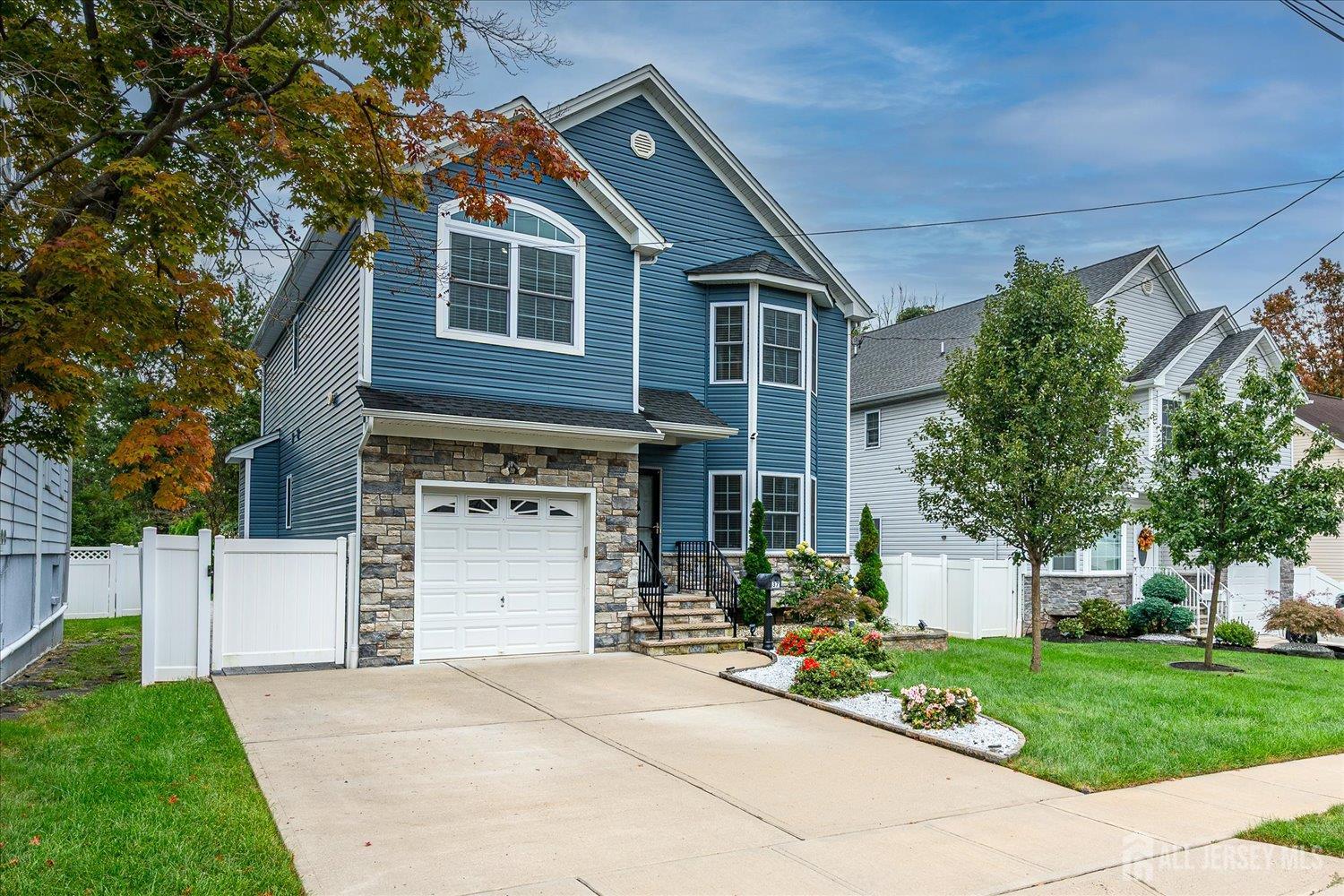 37 Wildwood Ave, Fords, NJ 08863 photo