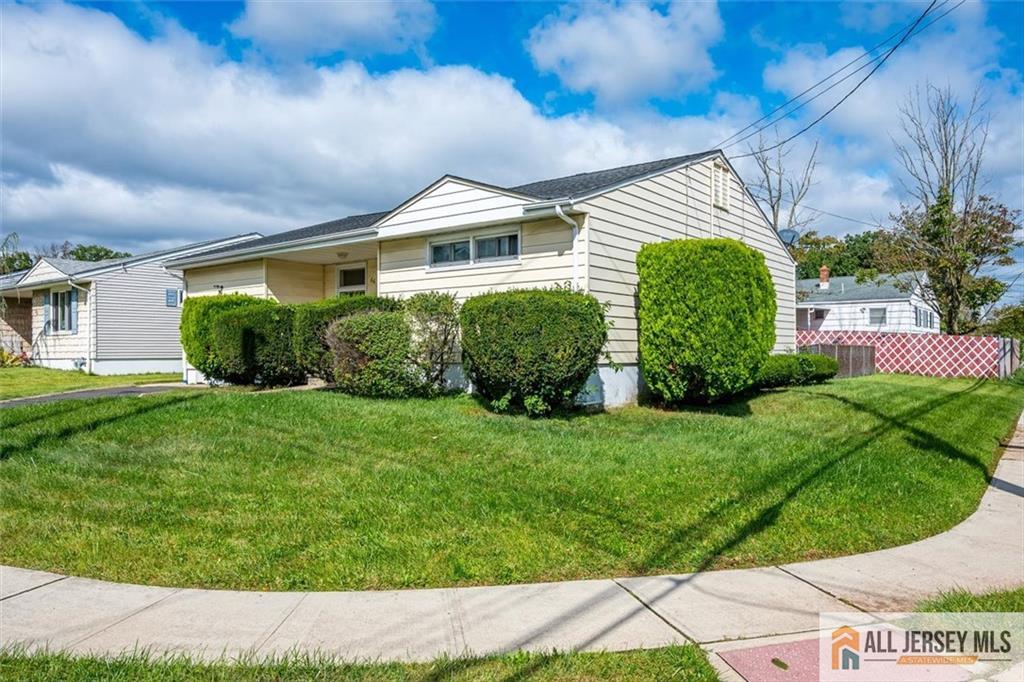 66 Preston Rd, Colonia, NJ 07067 photo