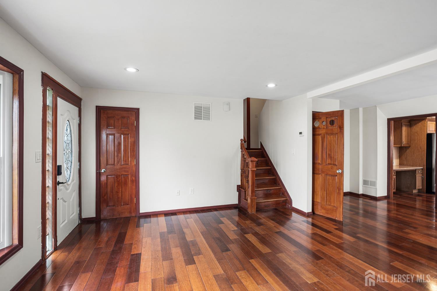 230 Mcfarlane Rd, Colonia, NJ 07067 photo