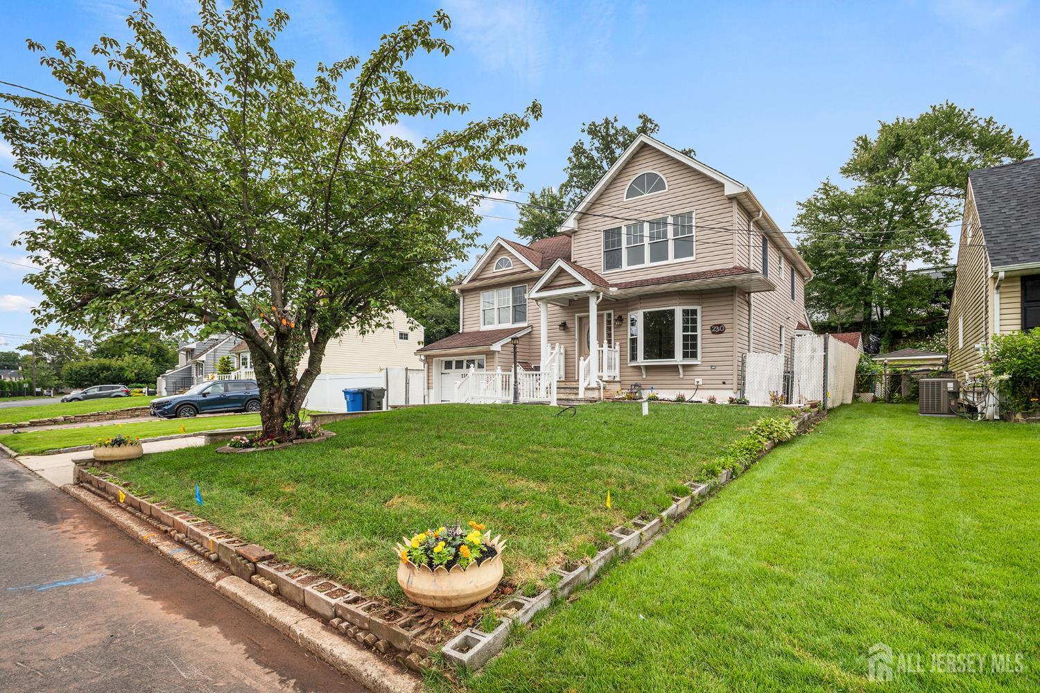 230 Mcfarlane Rd, Colonia, NJ 07067 photo