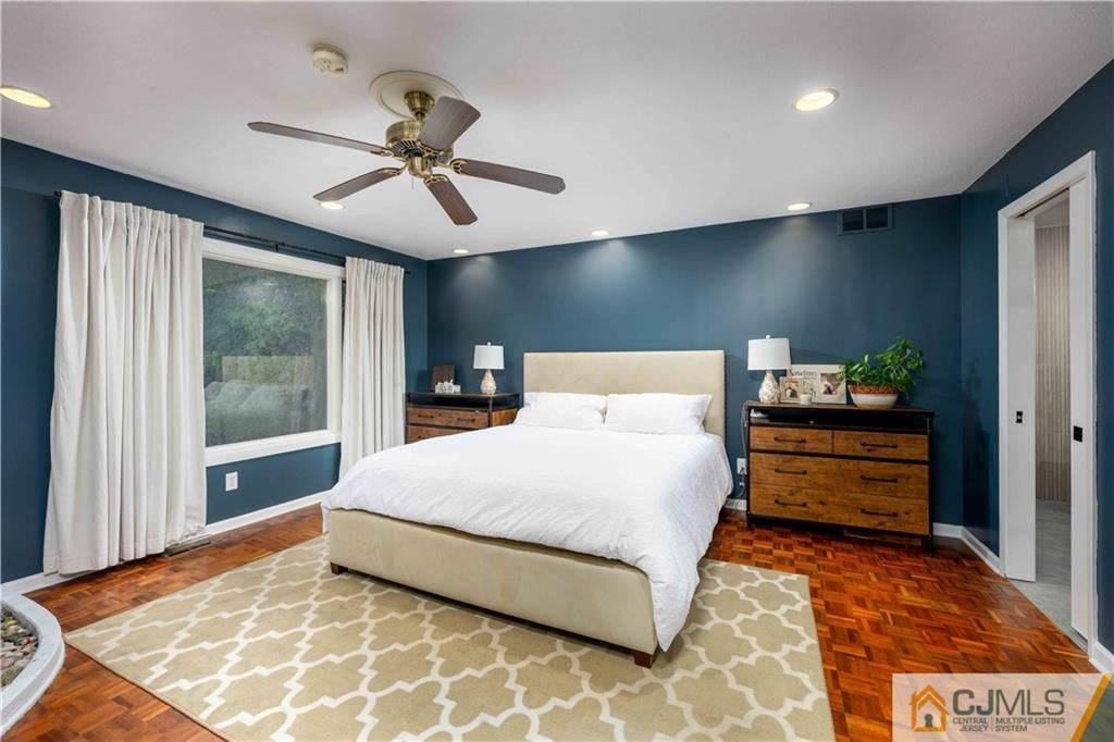 96 Emerson Rd, Franklin, NJ 08873 photo
