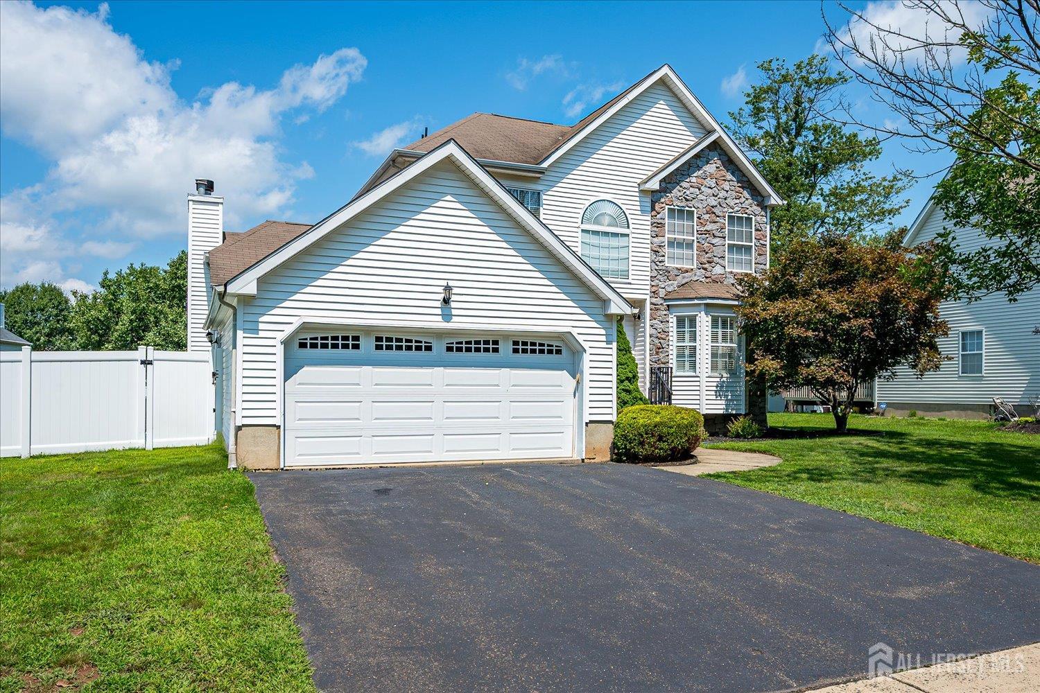 26 Brittany Way, North Brunswick, NJ 08824 photo