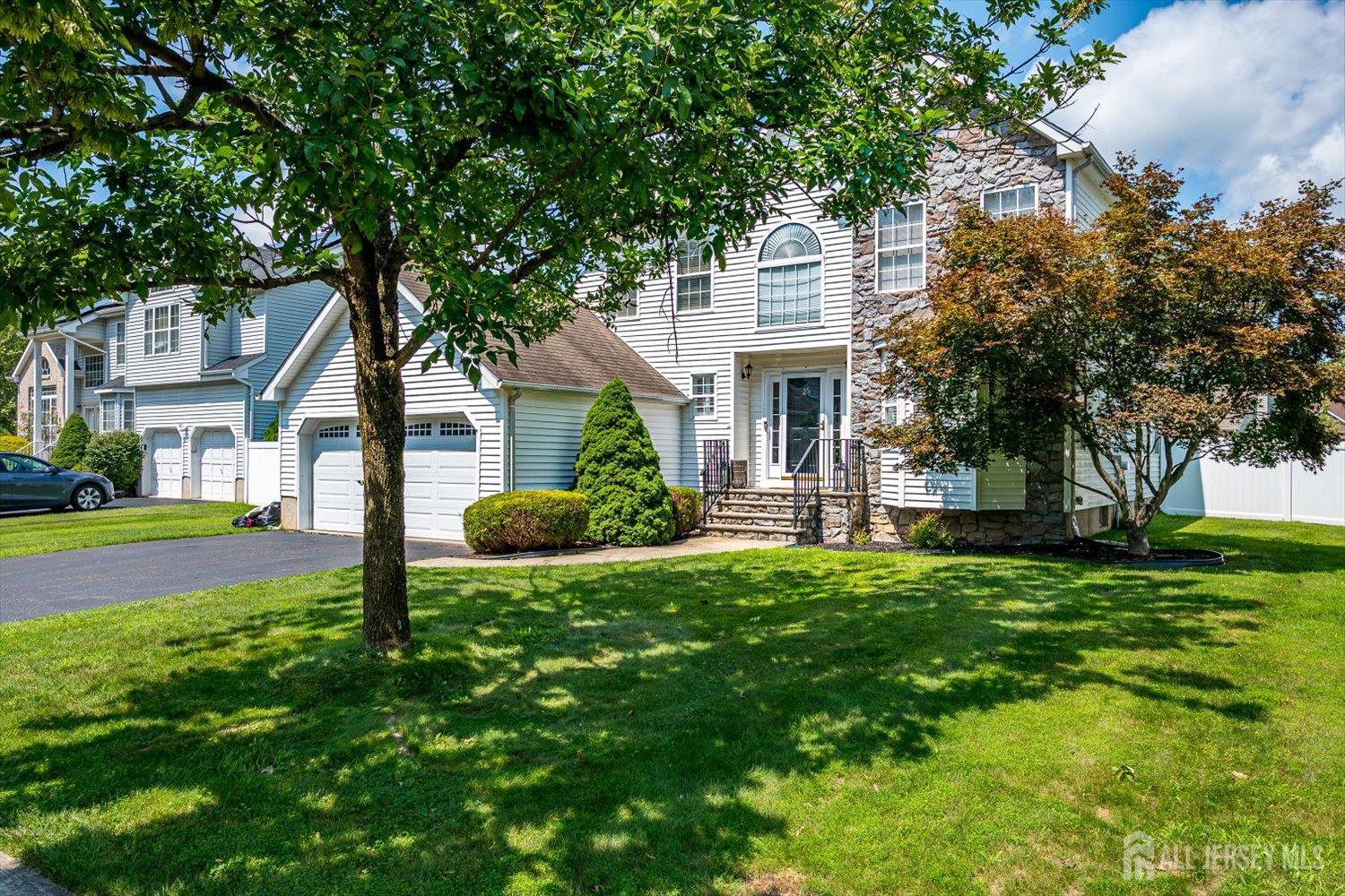 26 Brittany Way, North Brunswick, NJ 08824 photo