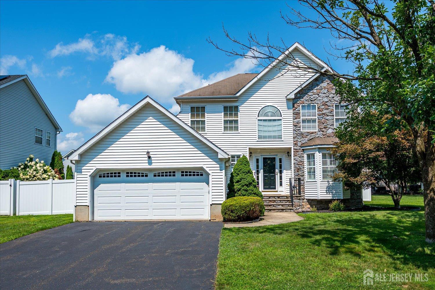 26 Brittany Way, North Brunswick, NJ 08824