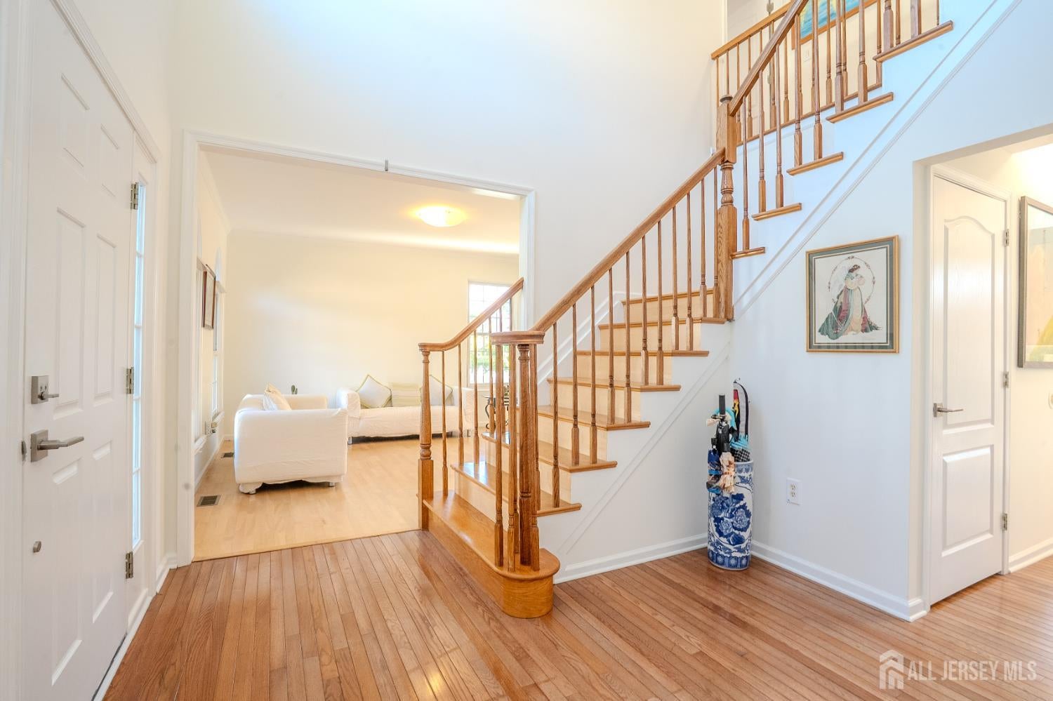 50 Kelly Way, North Brunswick, NJ 08852 photo