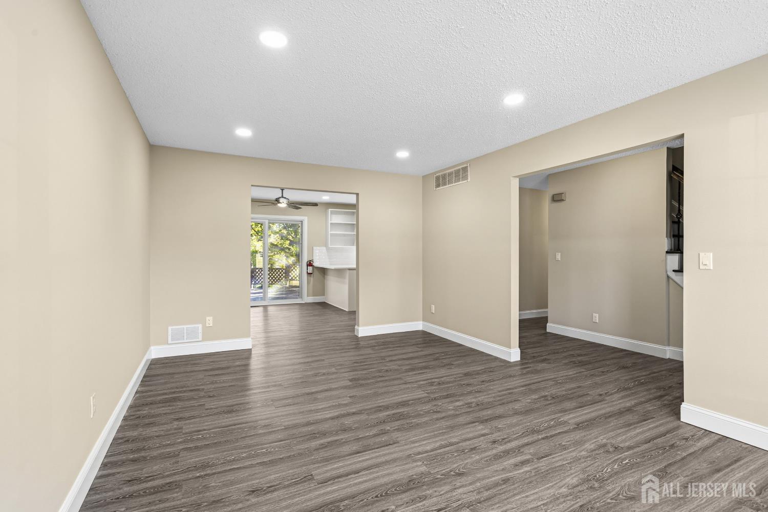 1432 Weeping Willow Ct, Toms River, NJ 08753 photo