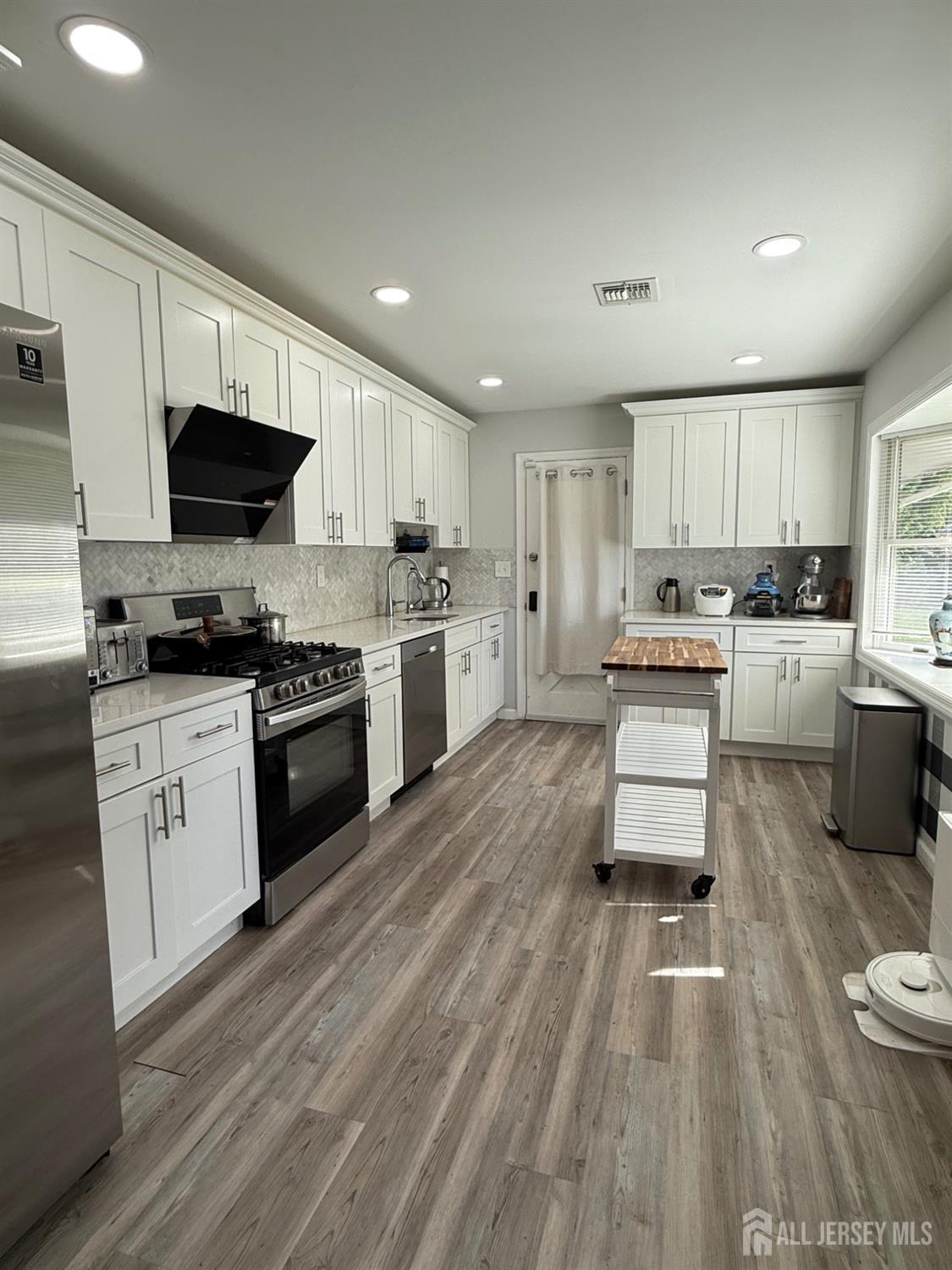 67 Winthrop Rd, Edison, NJ 08817 photo