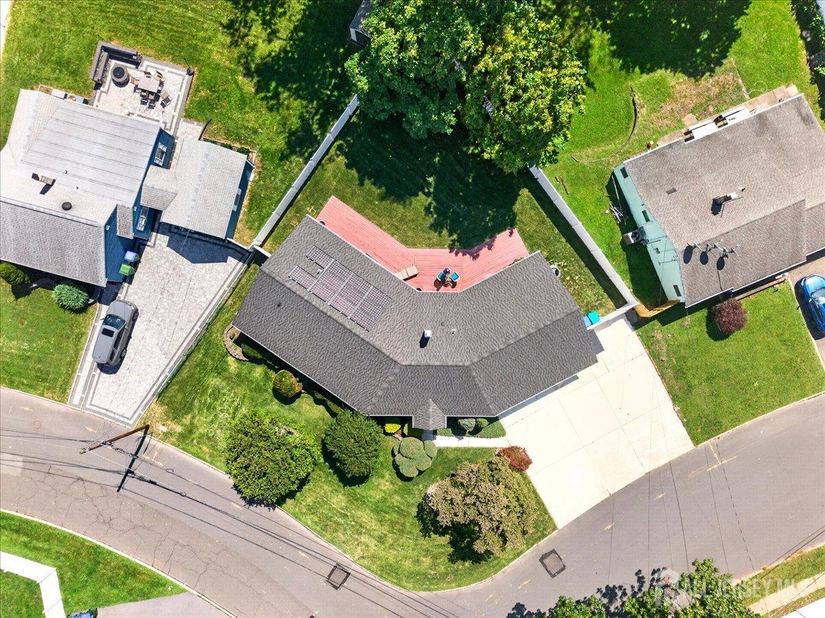 6 Idlewild Rd, Edison, NJ 08817 photo