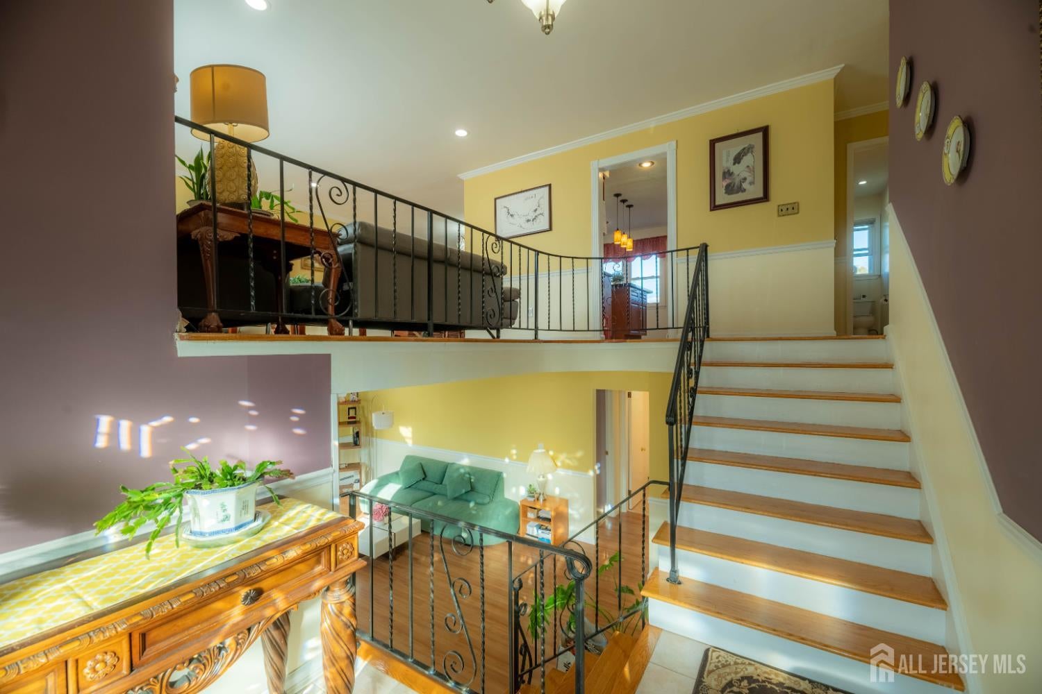 4 Charles Ct, Edison, NJ 08820 photo