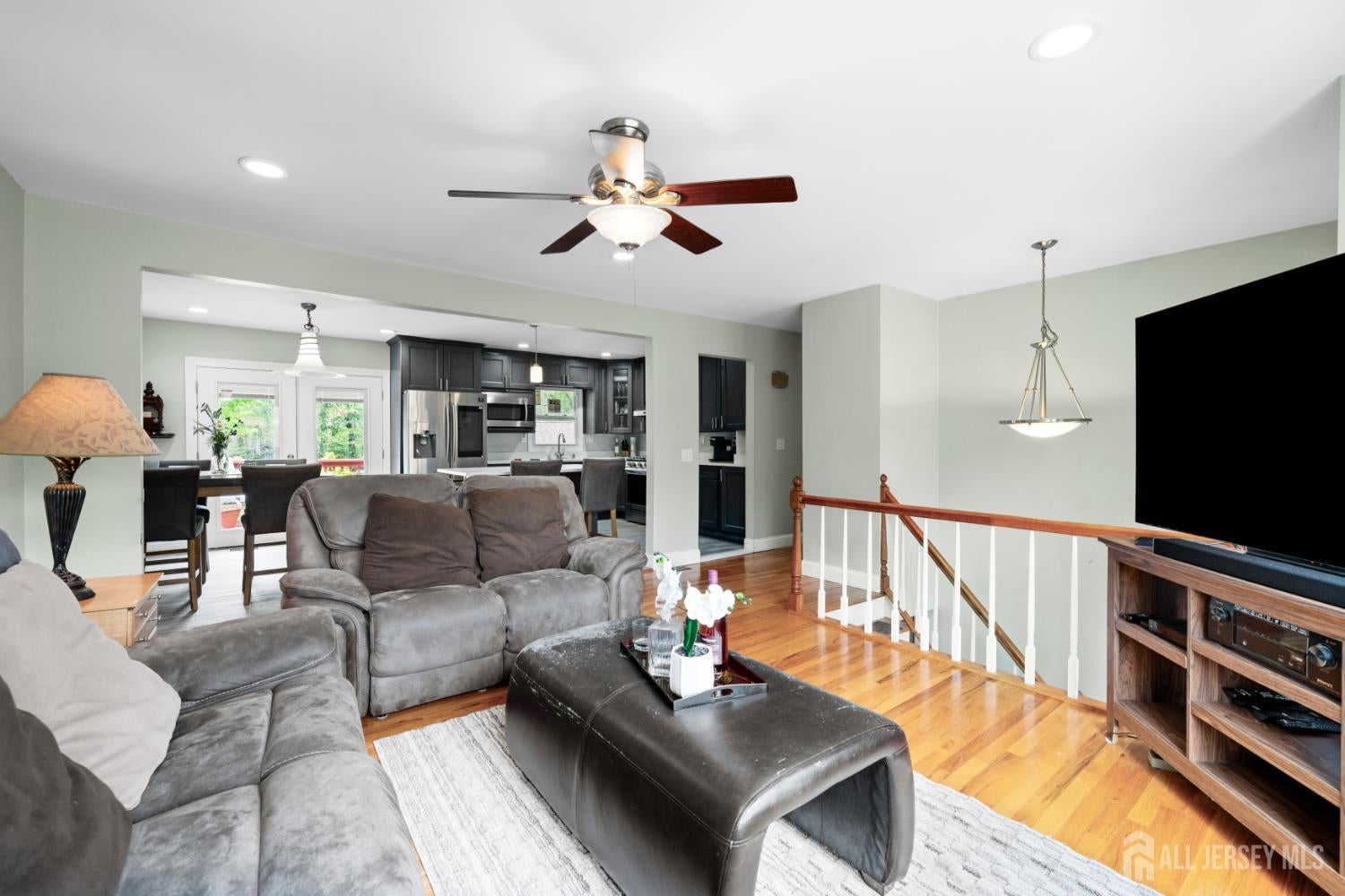 13 Fishel Rd, Edison, NJ 08820 photo