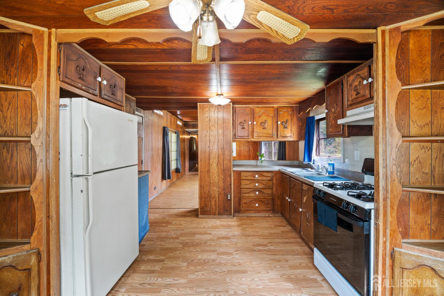 3 Carol Rd, North Brunswick, NJ 08852 photo
