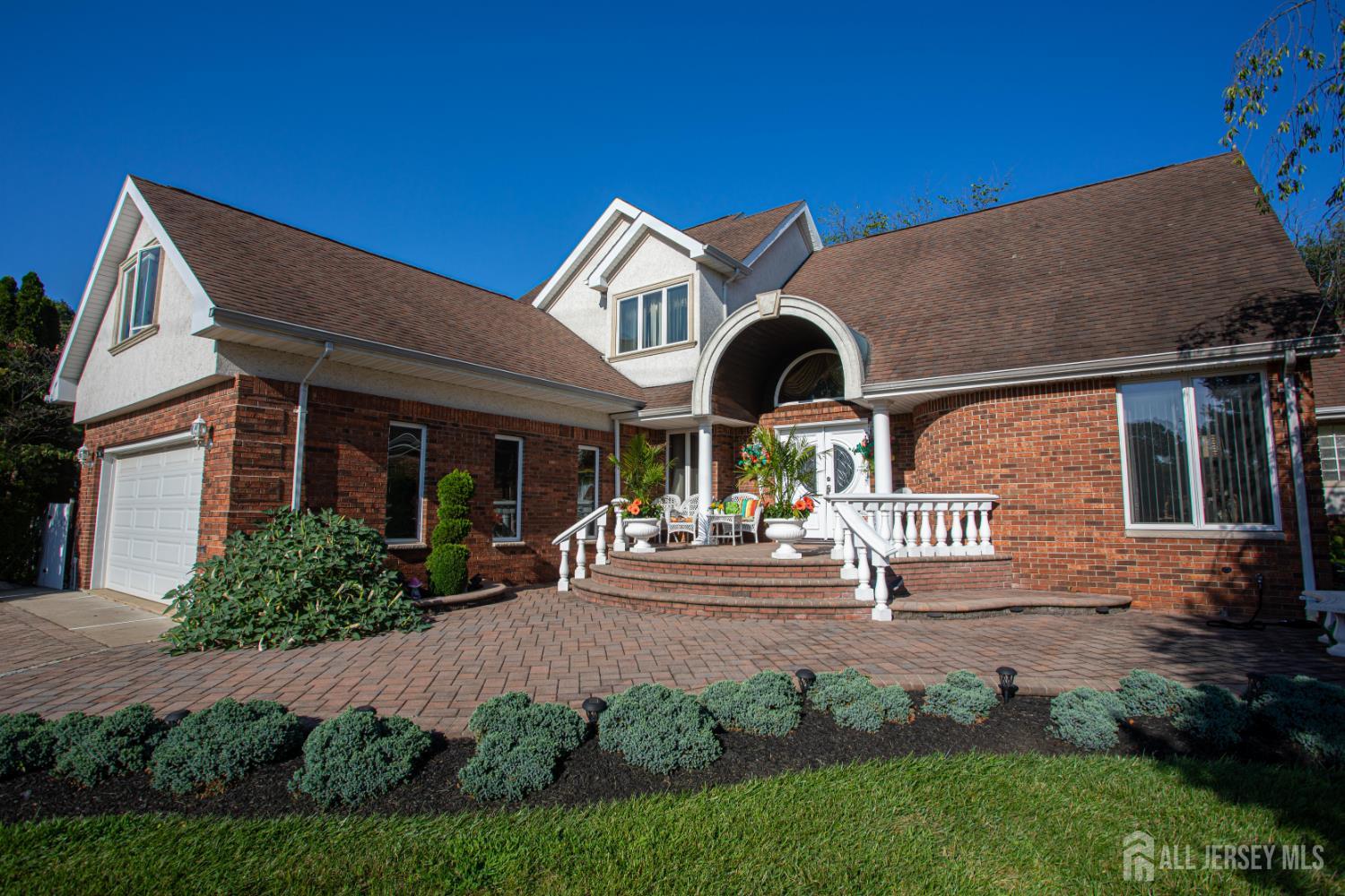 58 Miara St, Sayreville, NJ 08859 photo