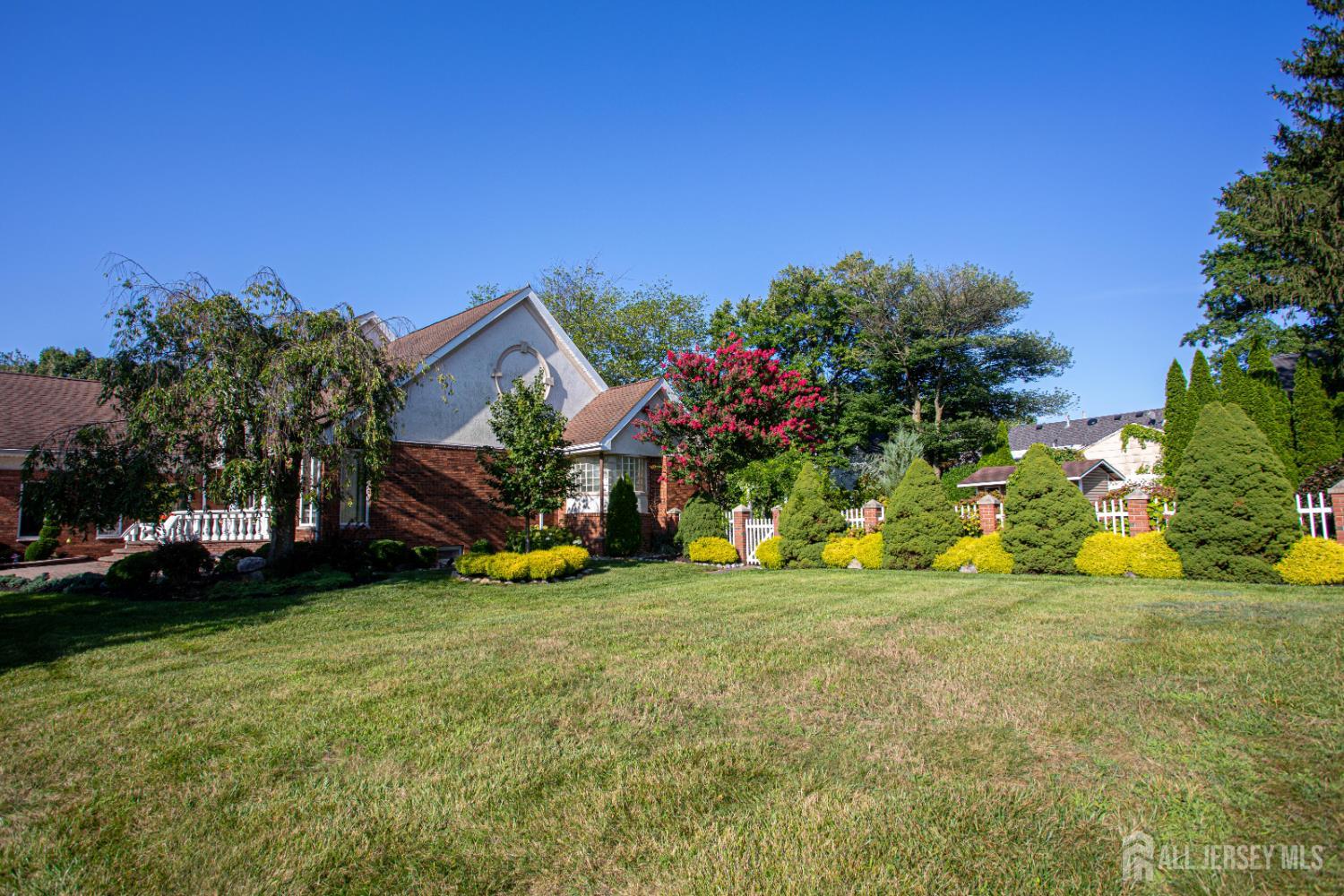 58 Miara St, Sayreville, NJ 08859 photo