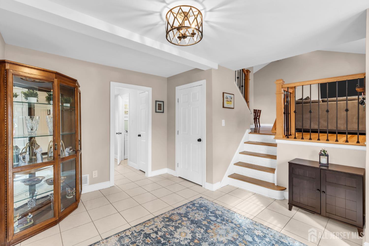 4 White Oak Rd, East Brunswick, NJ 08816 photo