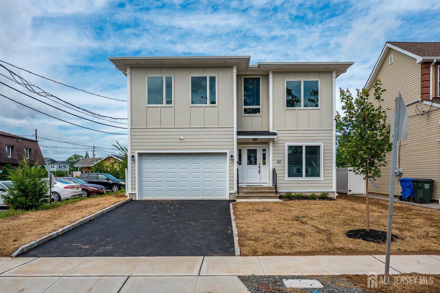 90 Hyde Ave, Iselin, NJ 08830