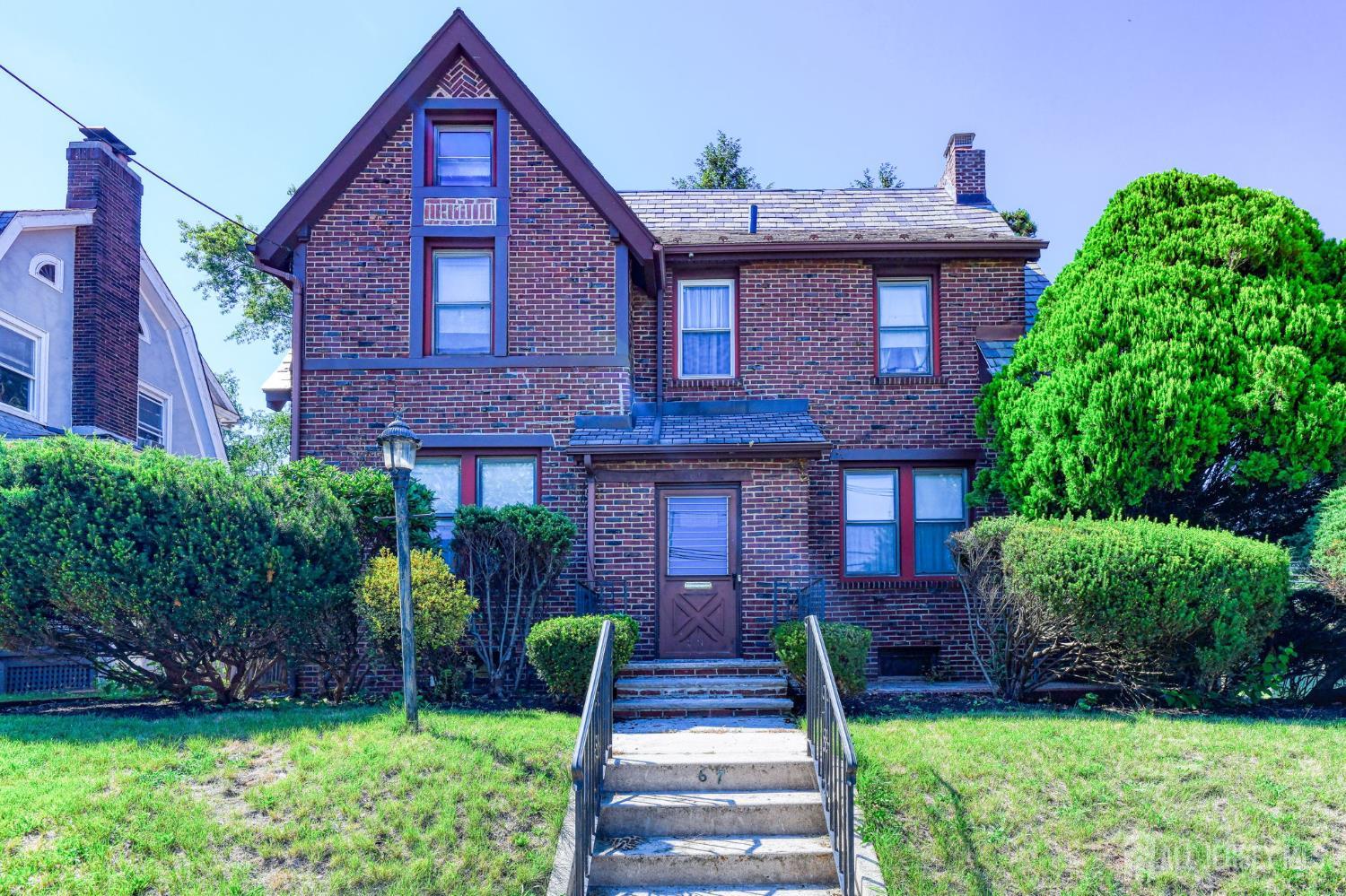 67 Nichol Ave, New Brunswick, NJ 08901