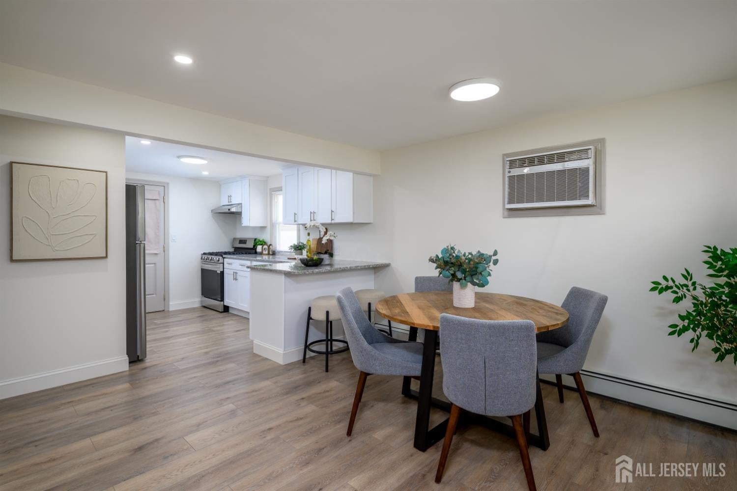 6 Avenue A, Helmetta, NJ 08828 photo