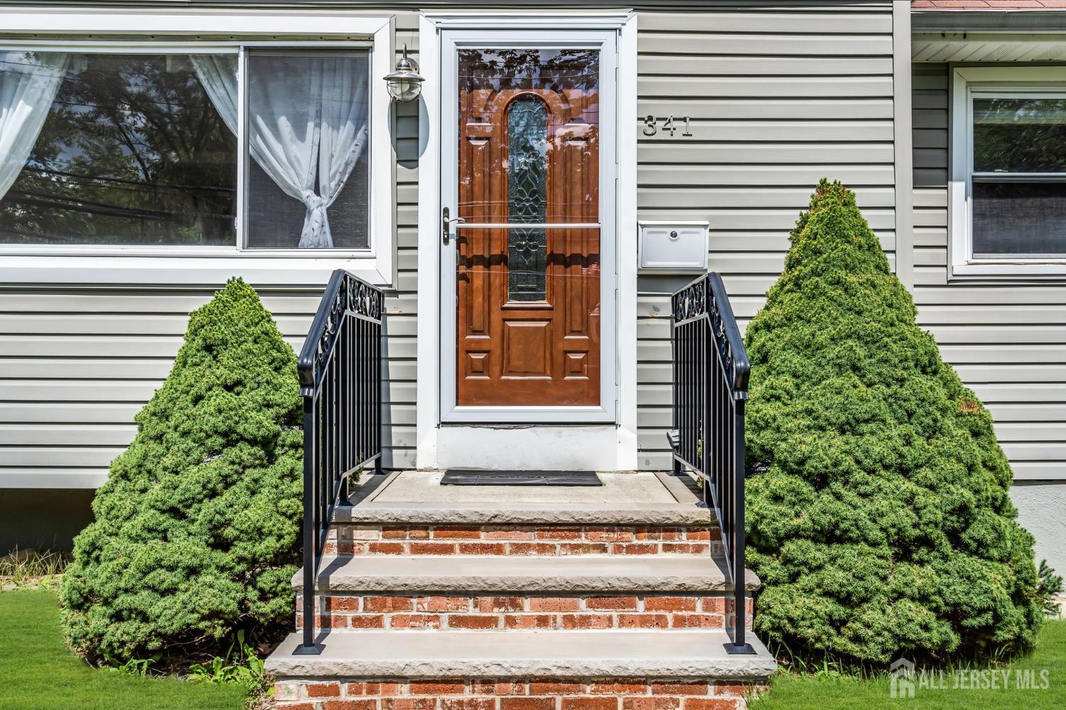 341 Middle Rd, Hazlet, NJ 07730 photo