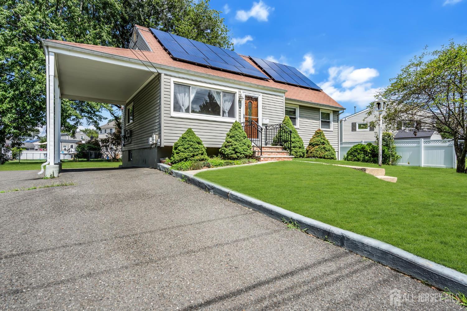 341 Middle Rd, Hazlet, NJ 07730 photo