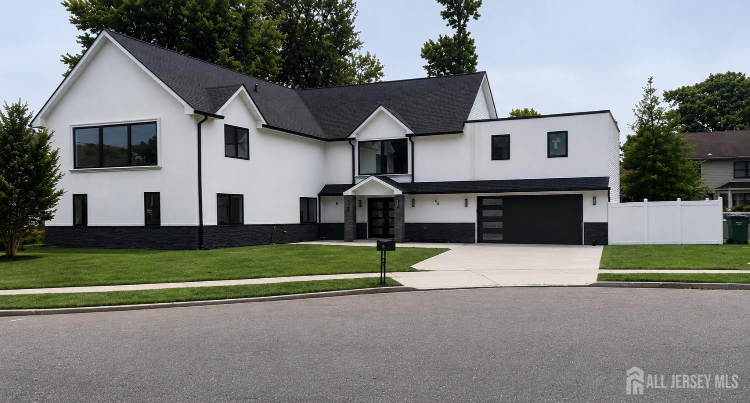 19 Lisa Ct, Colonia, NJ 07067