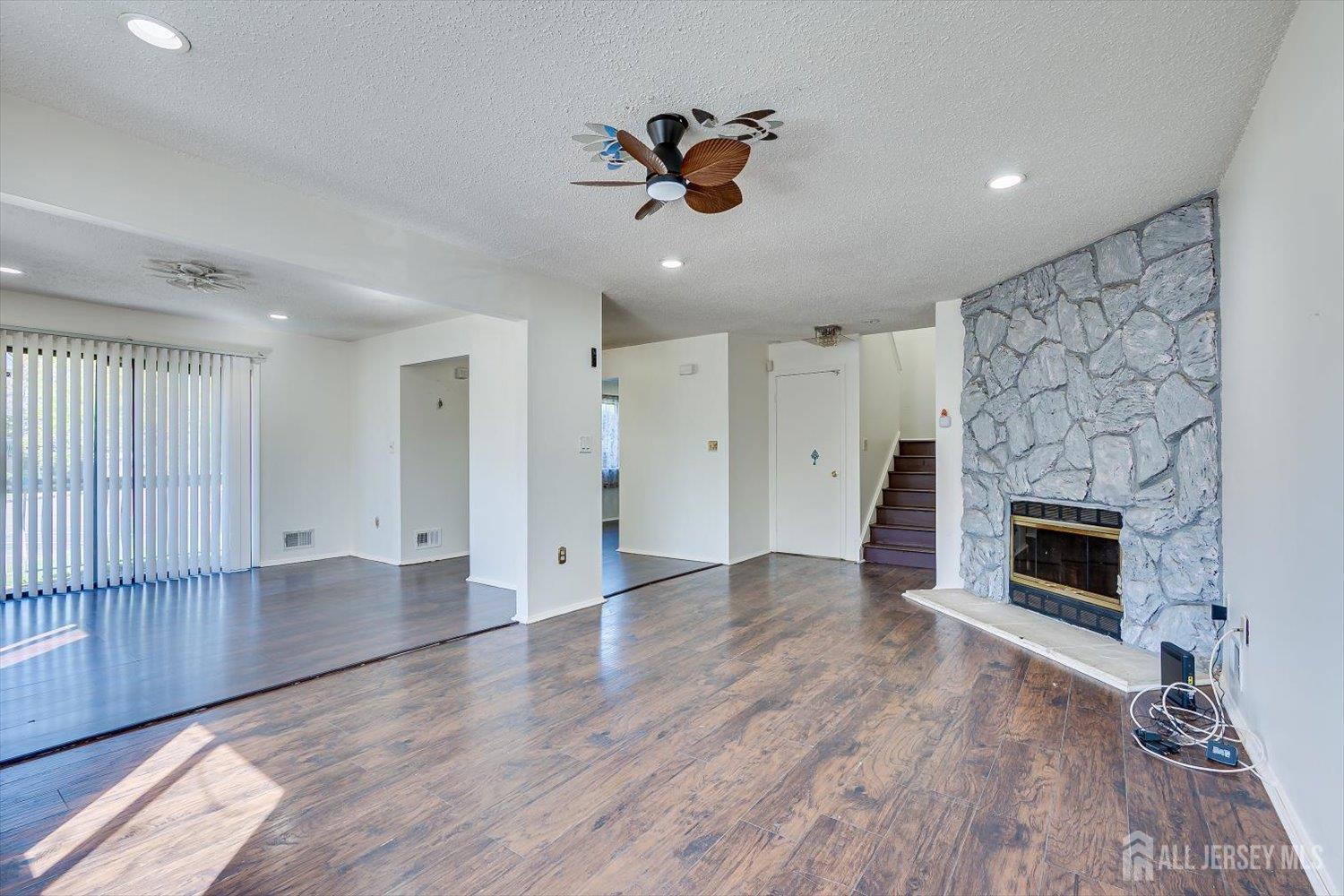 1315 Edison Gln #TERRACE, Edison, NJ 08837 photo