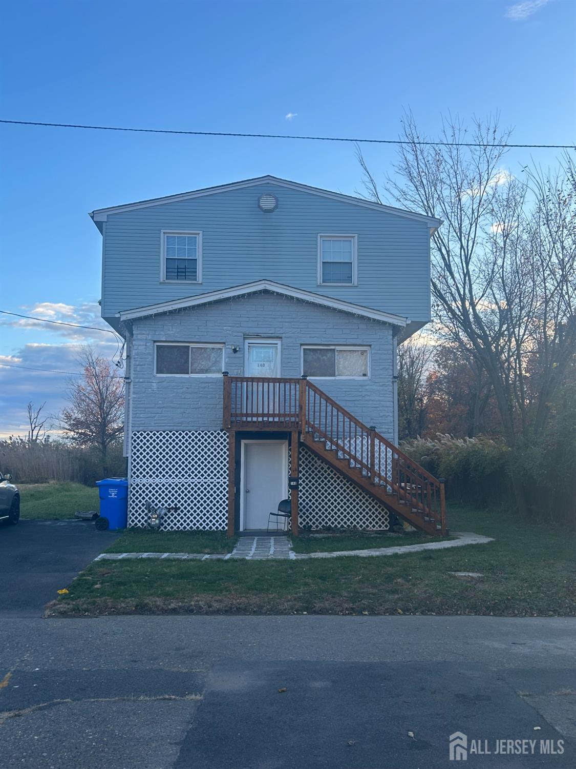 140 Robert St, Sewaren, NJ 07077