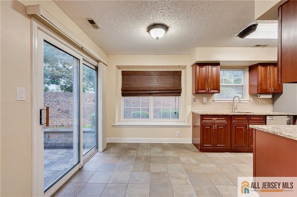 1 Rachel Ct, North Brunswick, NJ 08824 photo