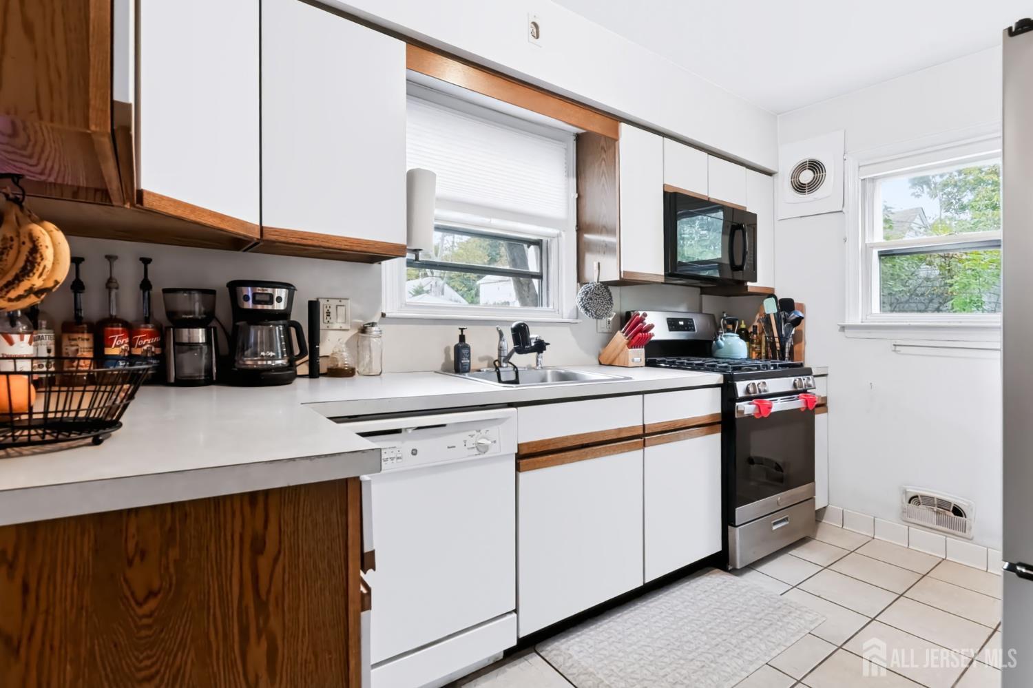 163 Albert Ave, Milltown, NJ 08850 photo