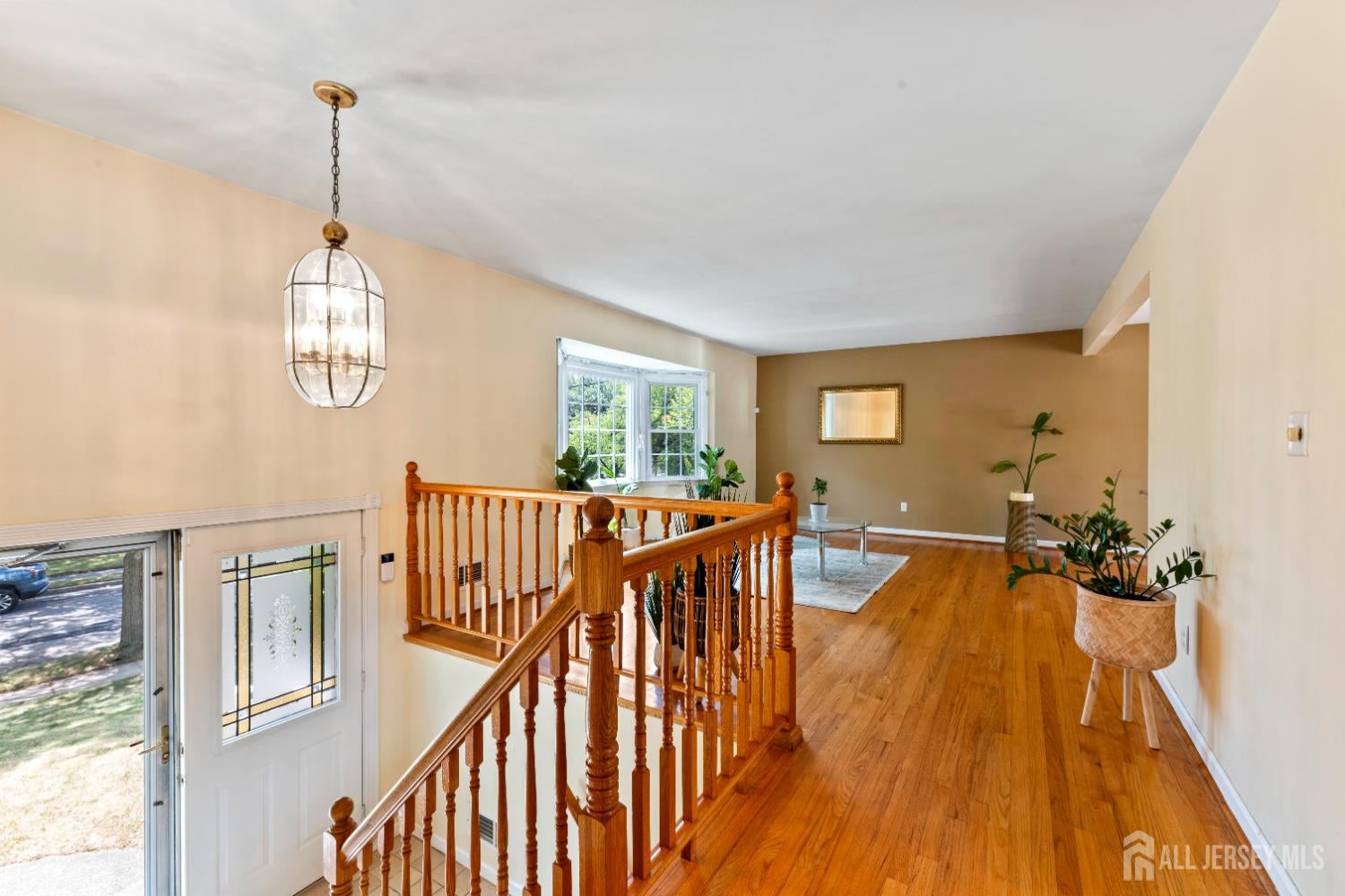 5 Yale Ct, East Brunswick, NJ 08816 photo