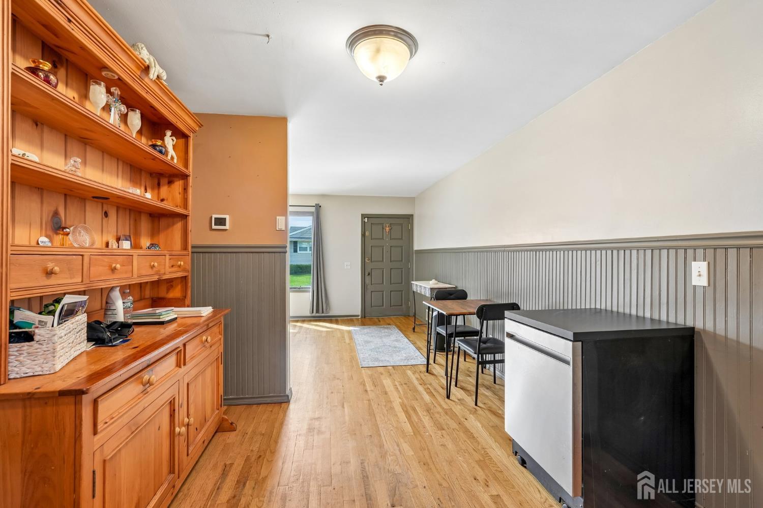 933 Mccandless Pl, Linden, NJ 07036 photo