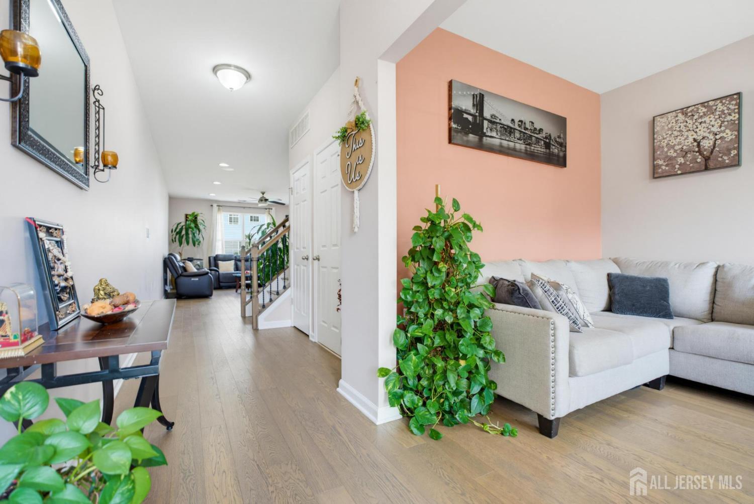 16 Morris Ln, Cranbury, NJ 08512 photo