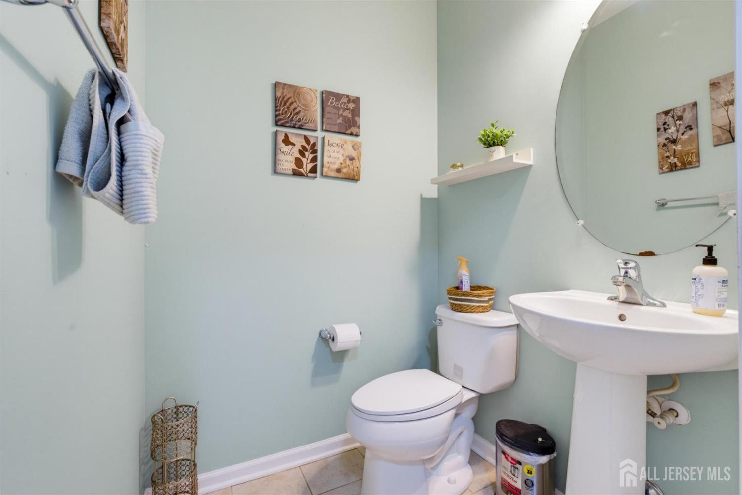 16 Morris Ln, Cranbury, NJ 08512 photo