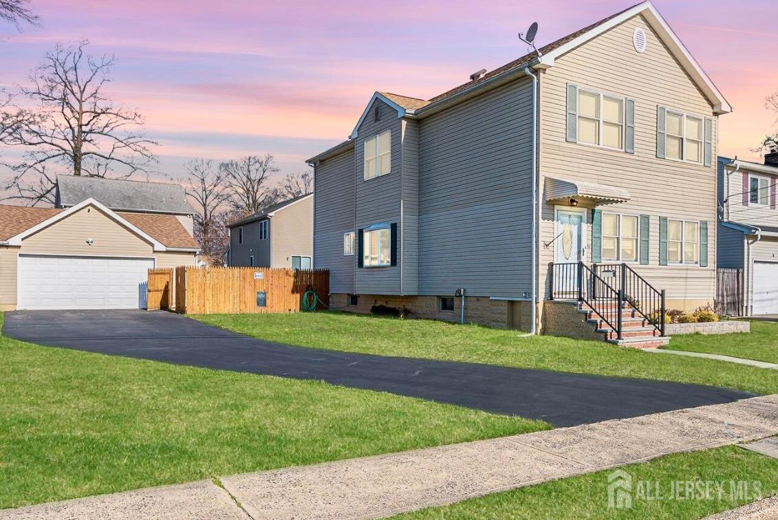 33 W Park Ave, Avenel, NJ 07001 photo