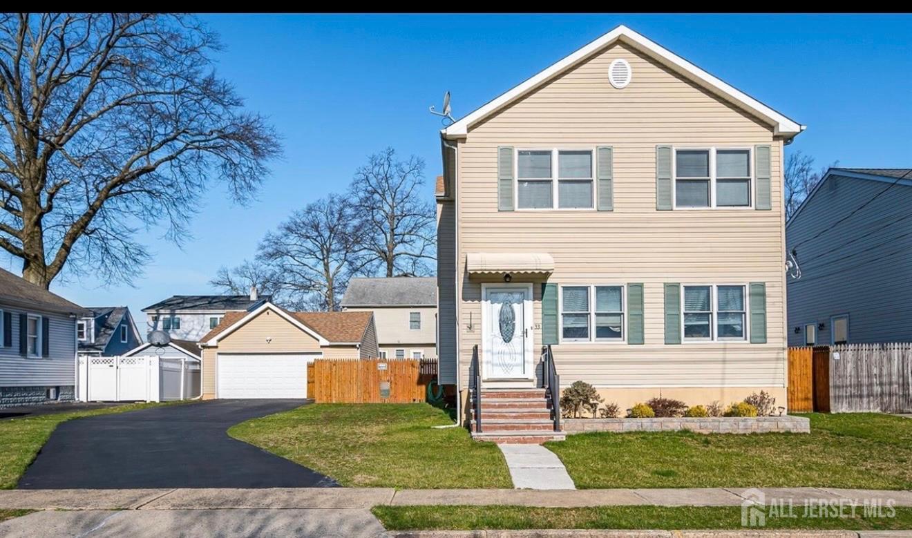 33 Park Ave, Avenel, NJ 07001