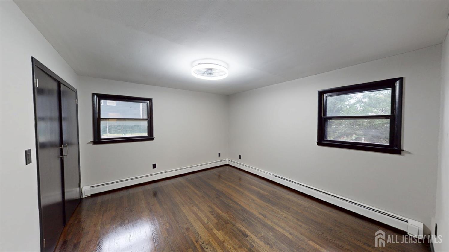 254 Schussler St, Sayreville, NJ 08879 photo