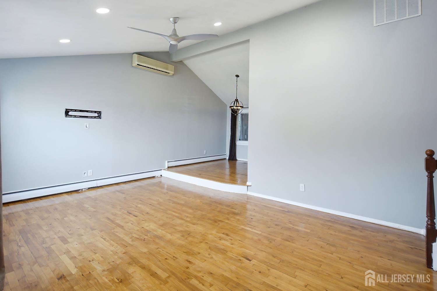 51 Haven Terrace, Sayreville, NJ 08859 photo