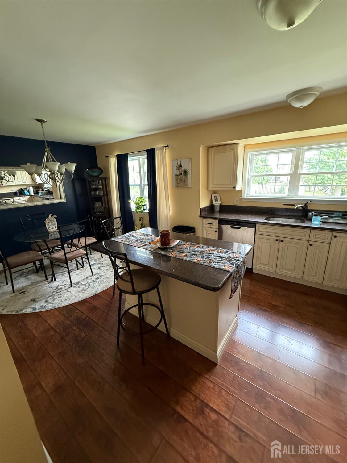 7 Verona Ave, Hampton, NJ 08619 photo