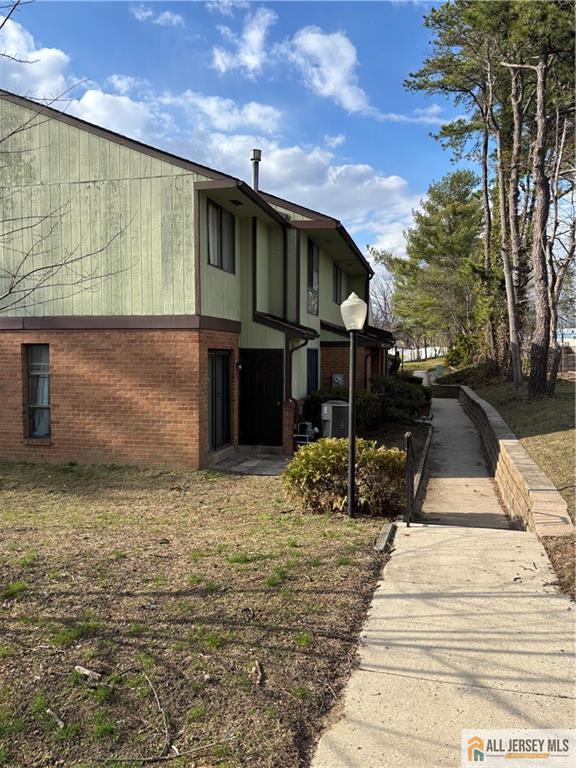 2004 Greenwood Dr, Lindenwold, NJ 08021 photo