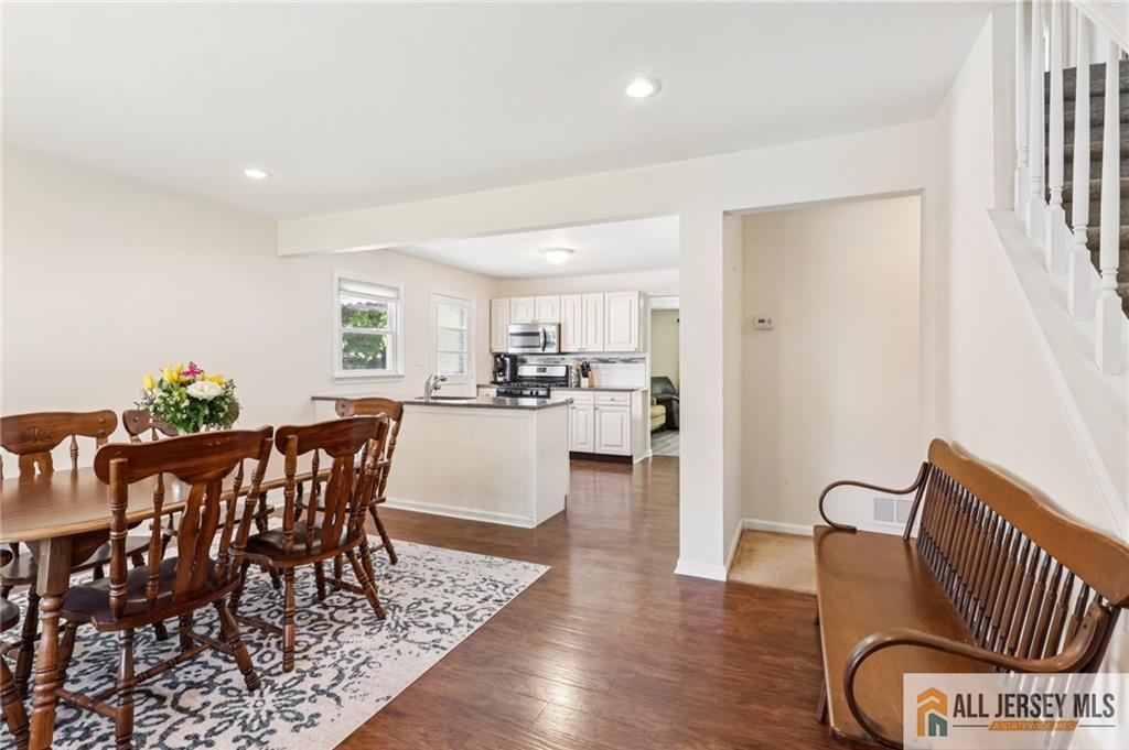 61 Wickom Ave, Hampton, NJ 08690 photo